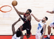 开云足球直播-猛龙队突破重围击败实力强队的简单介绍