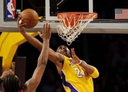 开云官网-关于球场瞬间集锦：精彩扣篮赢得全场欢呼的信息