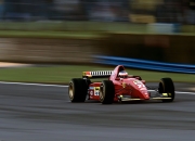 开云体育下载-跨界主宰，从活塞生死战到F1赛道，杜兰特的双重征服