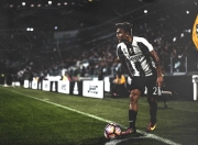 开云APP-丹麦队完胜中国队，黄鸭组合高光表现，一场技术与默契的完胜课