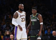 开云体育官方网站-马刺绝地反击灰熊，布拉德利制霸全场