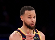 开云体育直播-包含魔术爆冷篮网，库里爆发神勇的词条