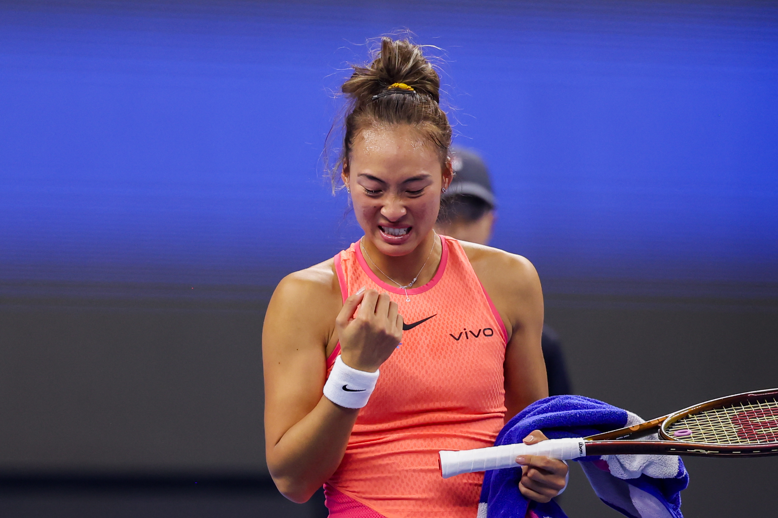 美国网球队逆转世界网球队，克耶高斯完成帽子戏法的简单介绍