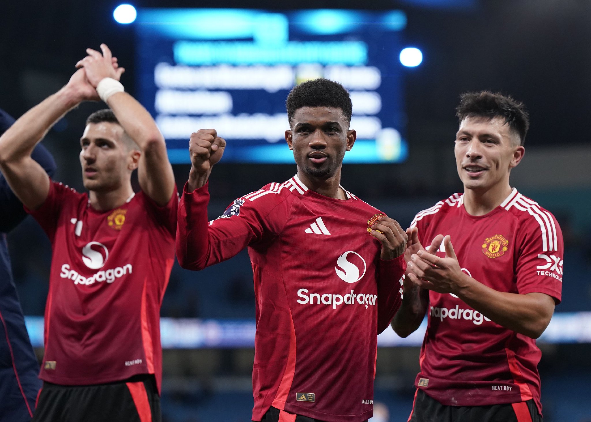 曼联绝杀波兰，德利赫特关键制胜