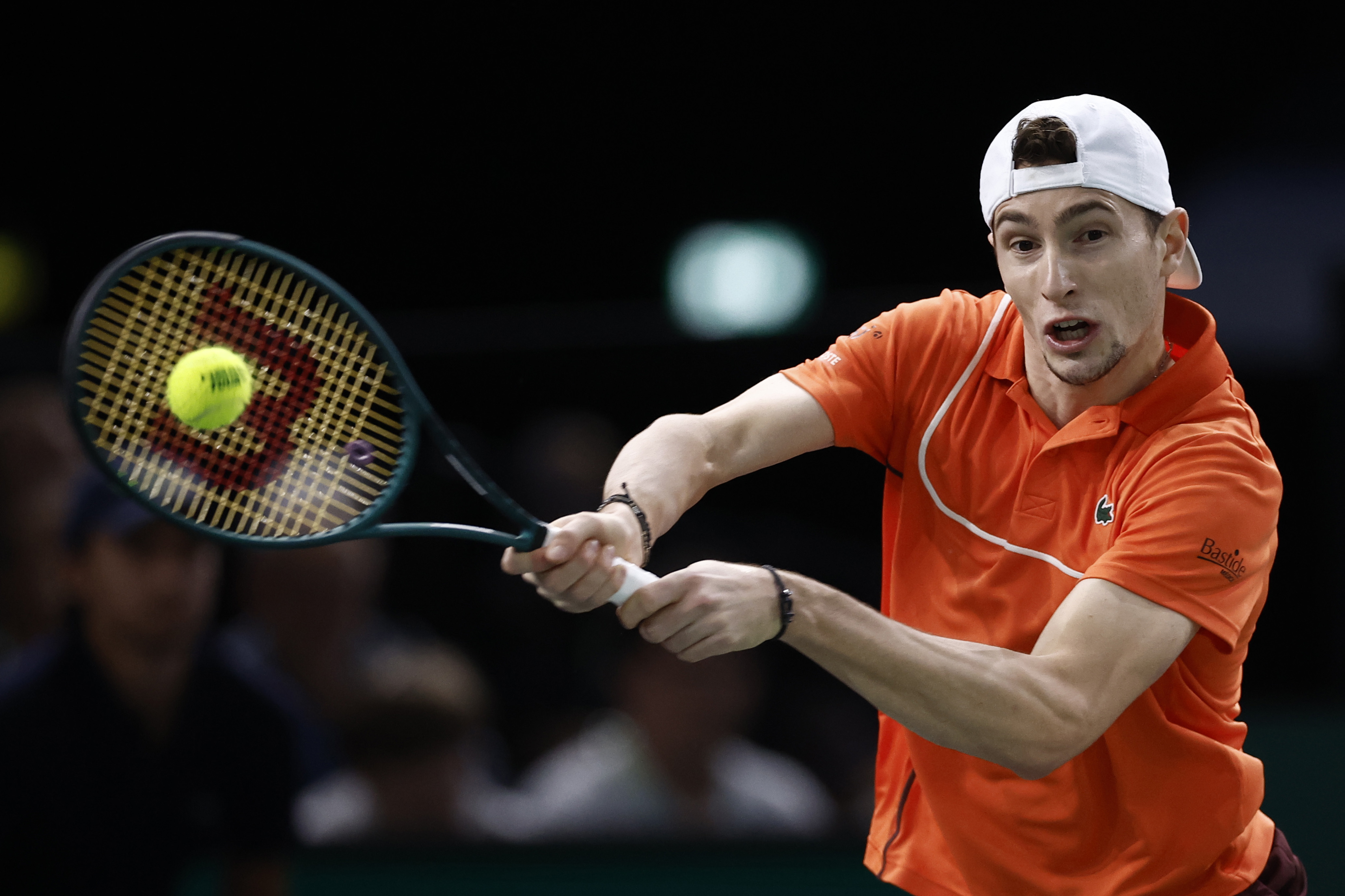 法国网球队险胜日本网球队，兹维列夫送出助攻的简单介绍