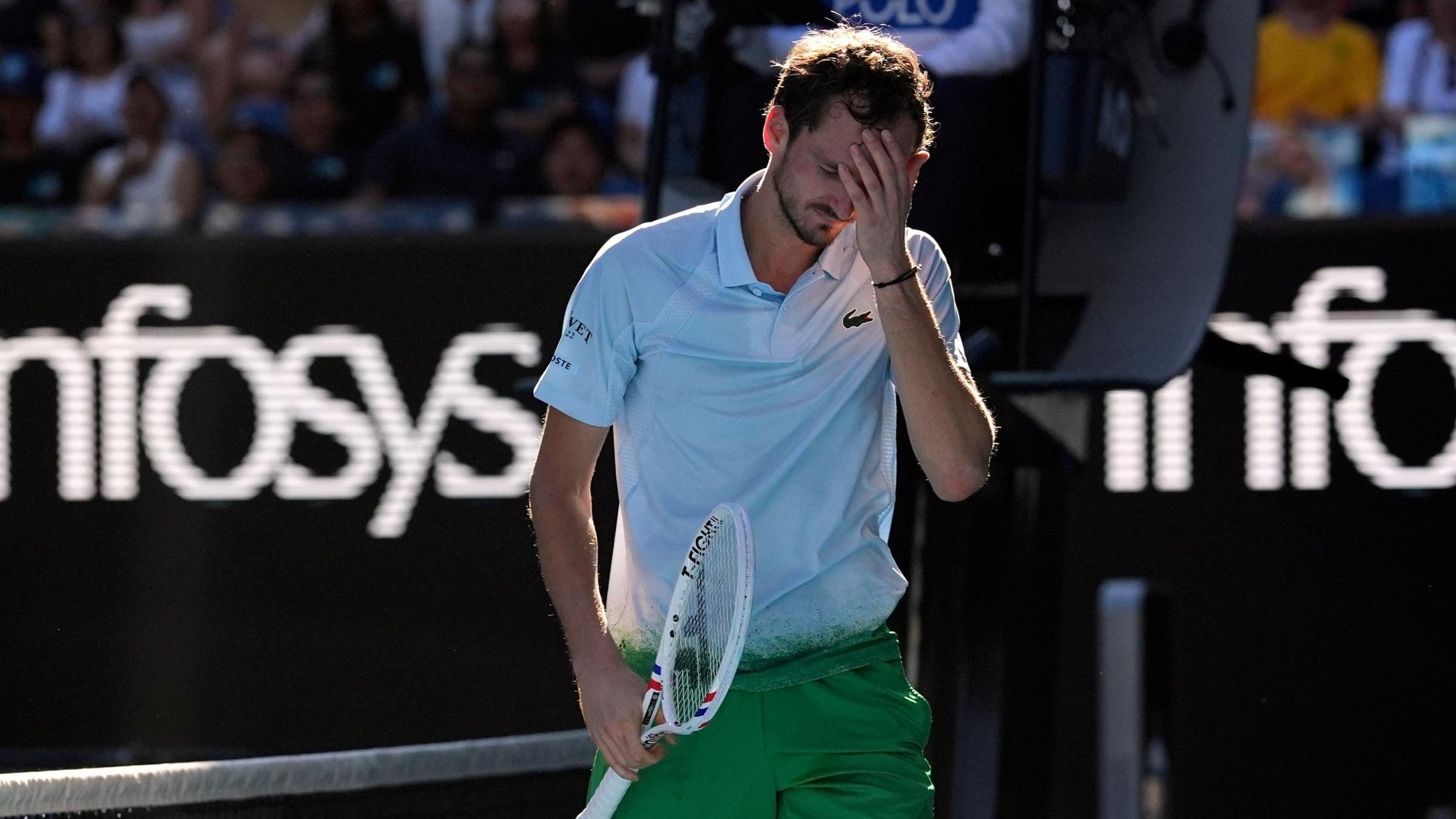 关于德国网球队力克世界网球队，梅德韦杰夫三分雨点燃全场的信息