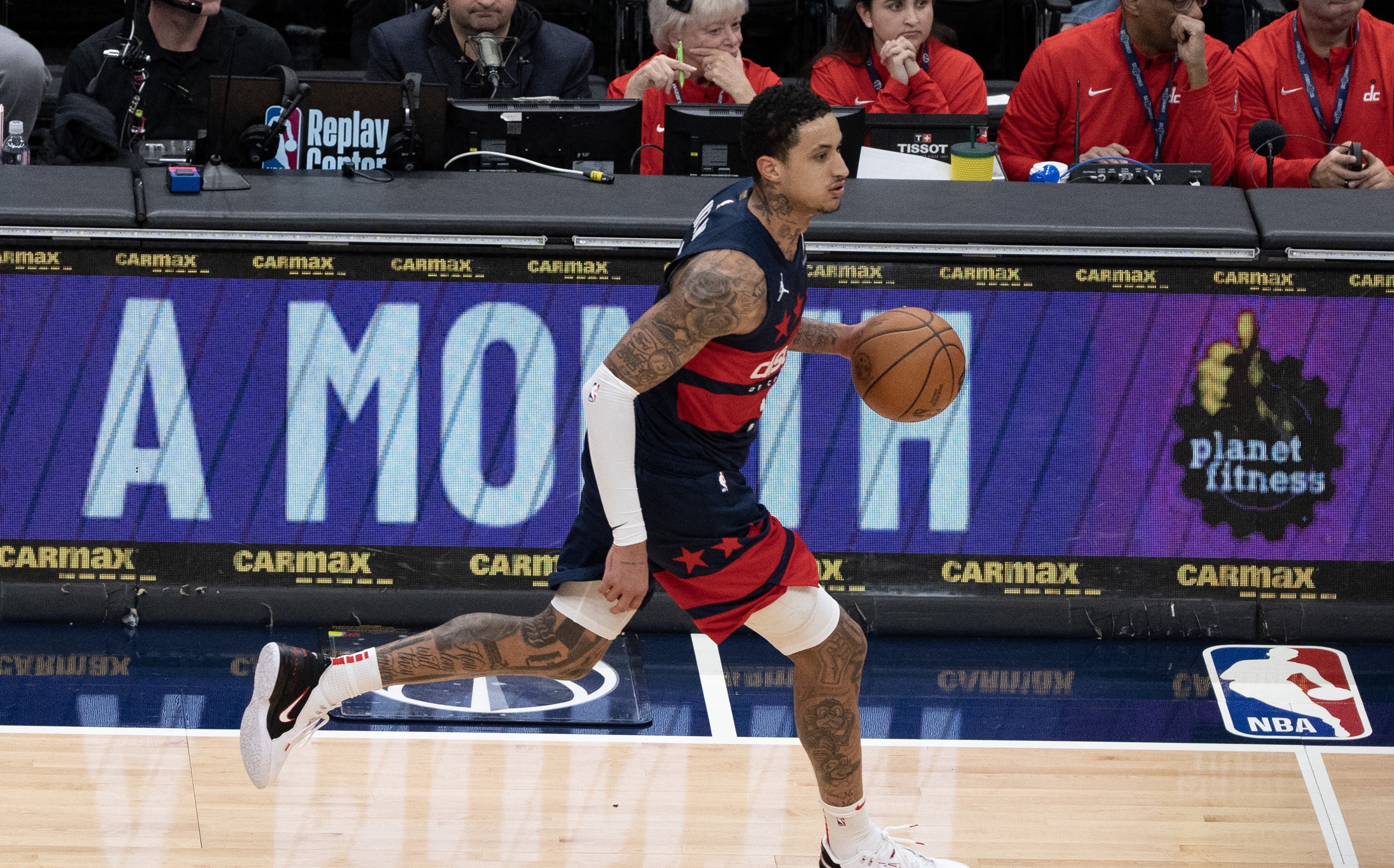 阿根廷男篮翻盘快船，凯尔·库兹马三分雨点燃全场的简单介绍