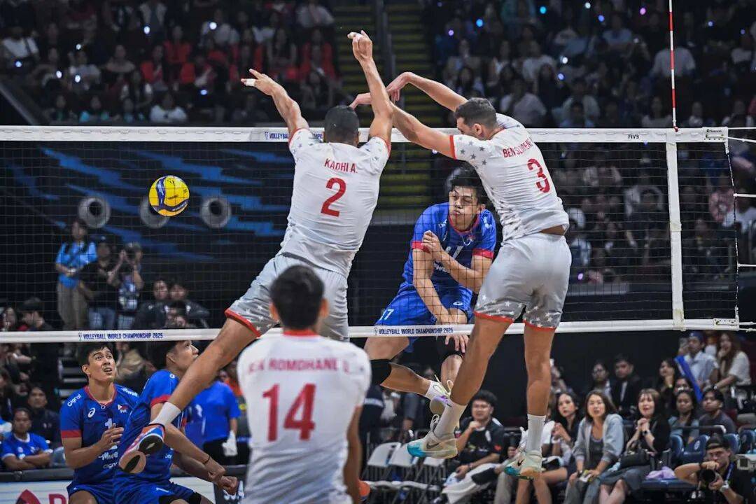 东道主球队荣登榜首，成为焦点团队