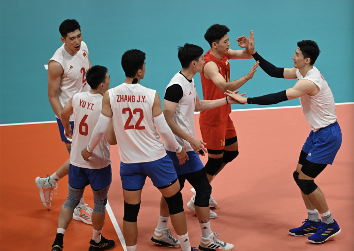 泽西队客场大捷，小组第二晋级