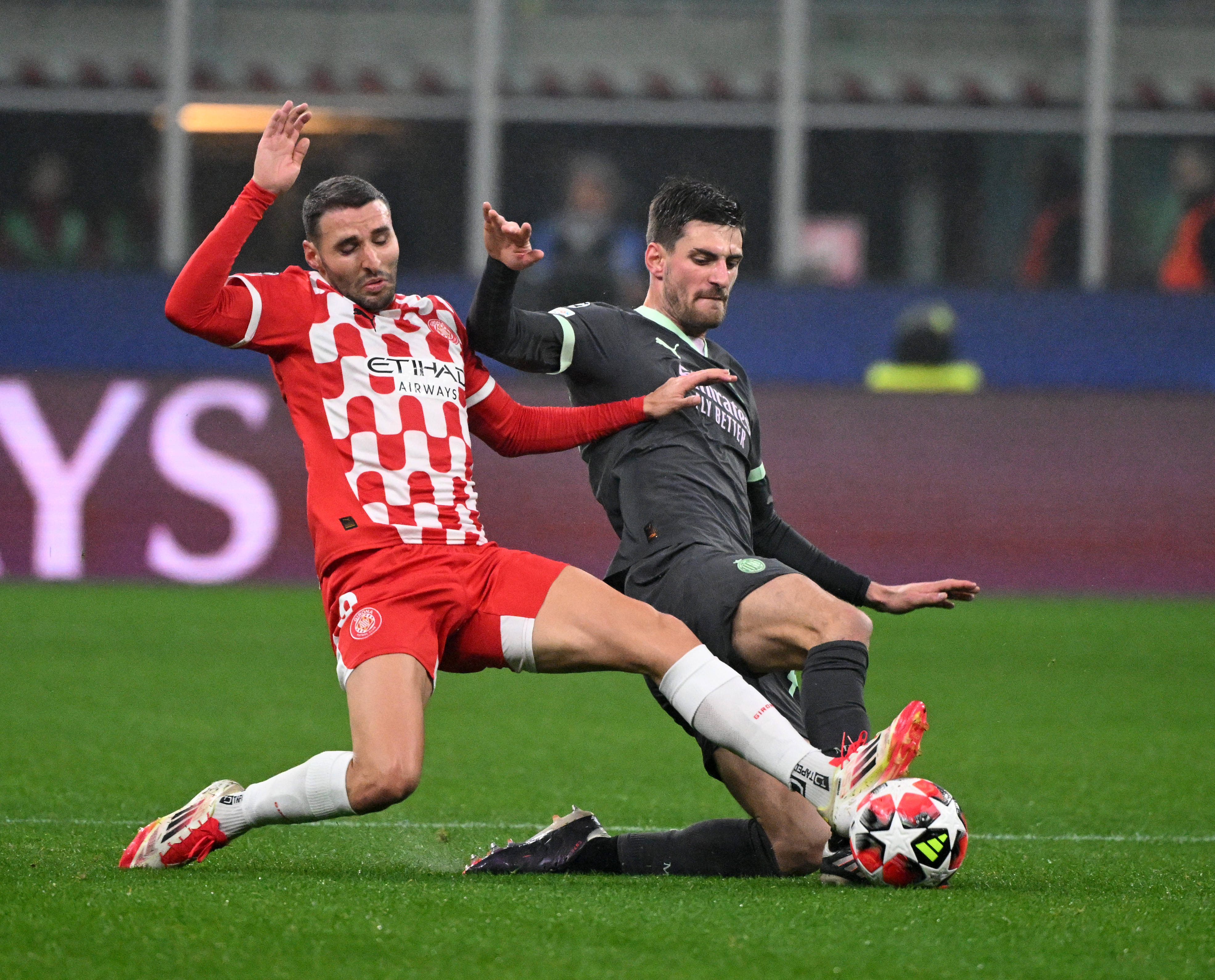 AC米兰客场大胜，重返欧冠名额的简单介绍