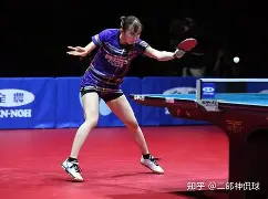 阿雅克肆意进攻，轻松击败对手